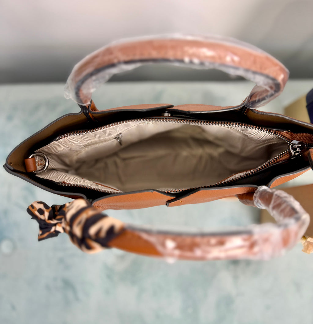 BOLSO CAMEL LAZO