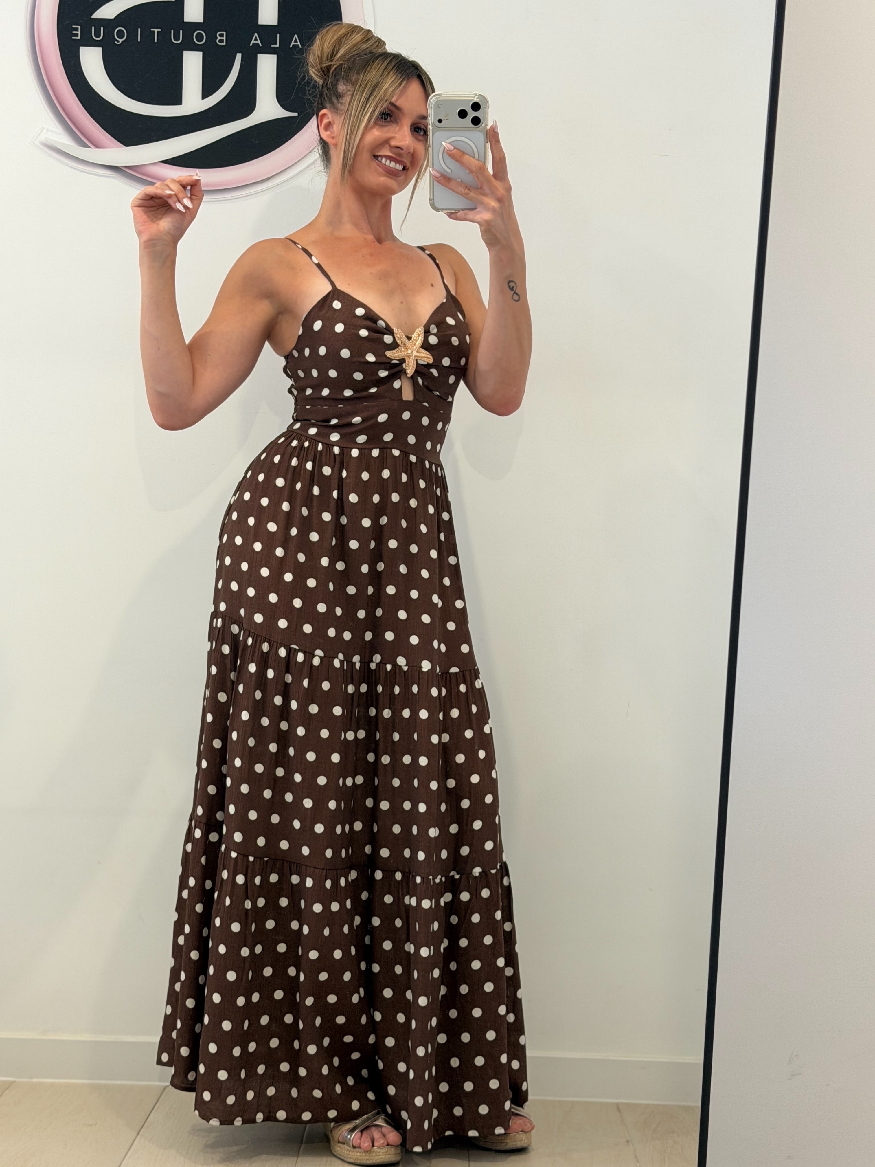 VESTIDO MARRÓN CON LUNARES BLANCOS