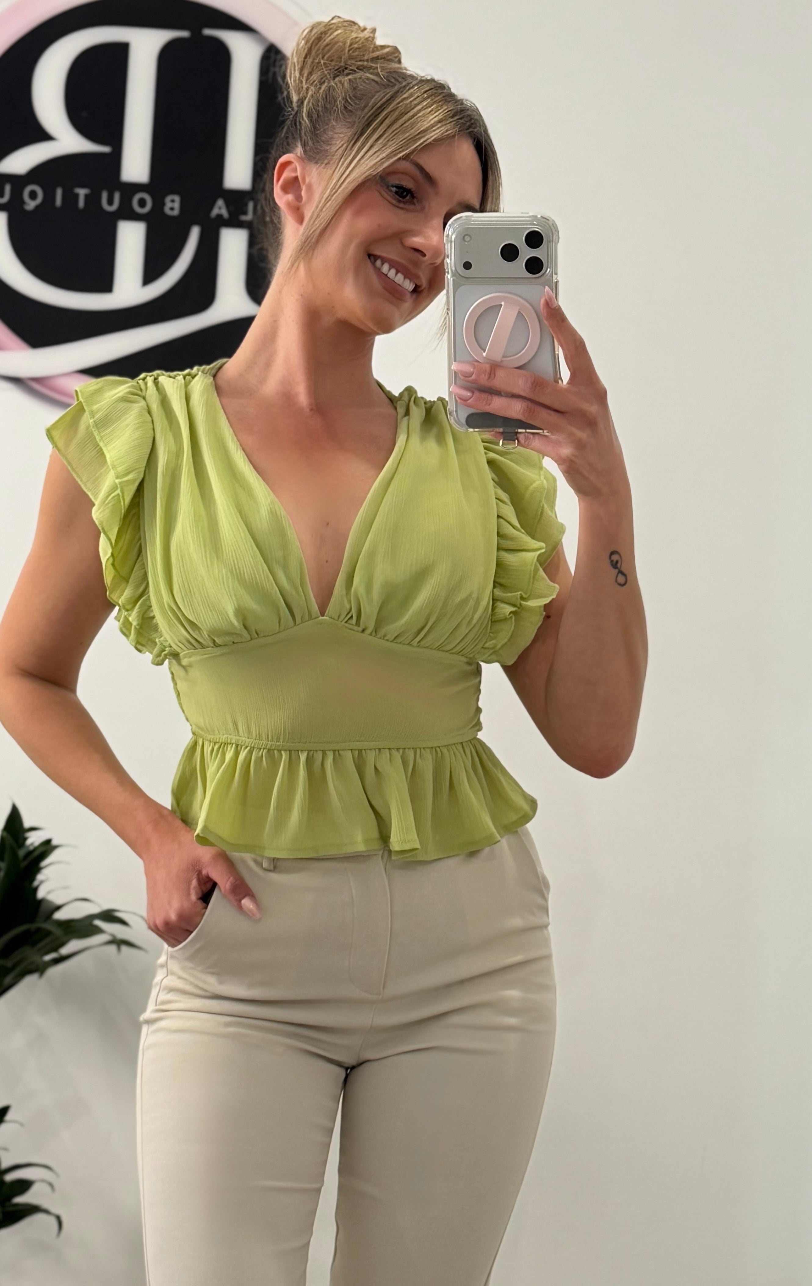 BLUSA CROP VOLANTES VERDE