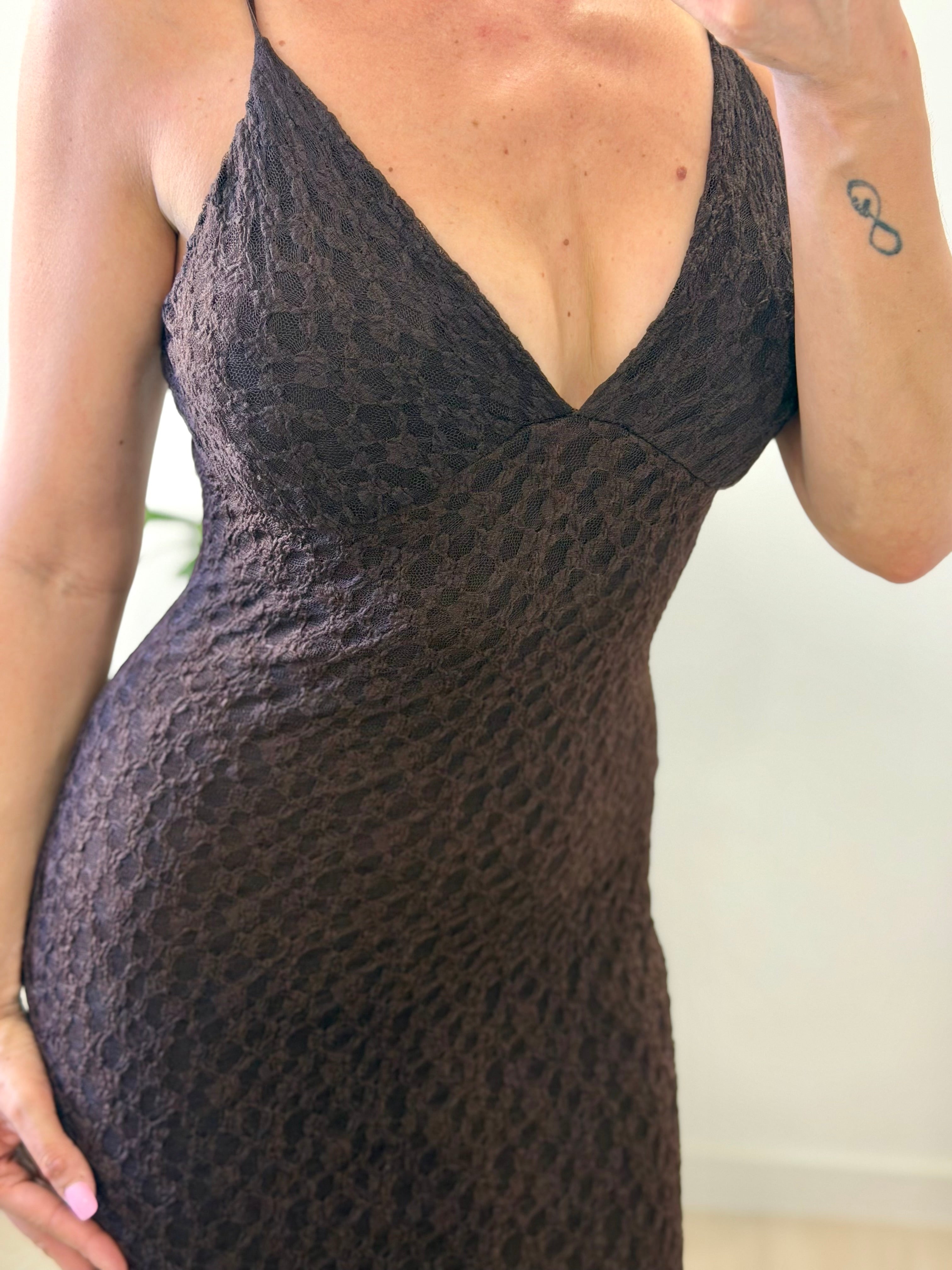 VESTIDO ENCAJE MARRÓN CHOCOLATE