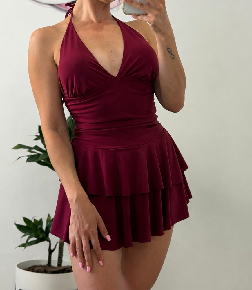 VESTIDO VOLANTES BURDEOS