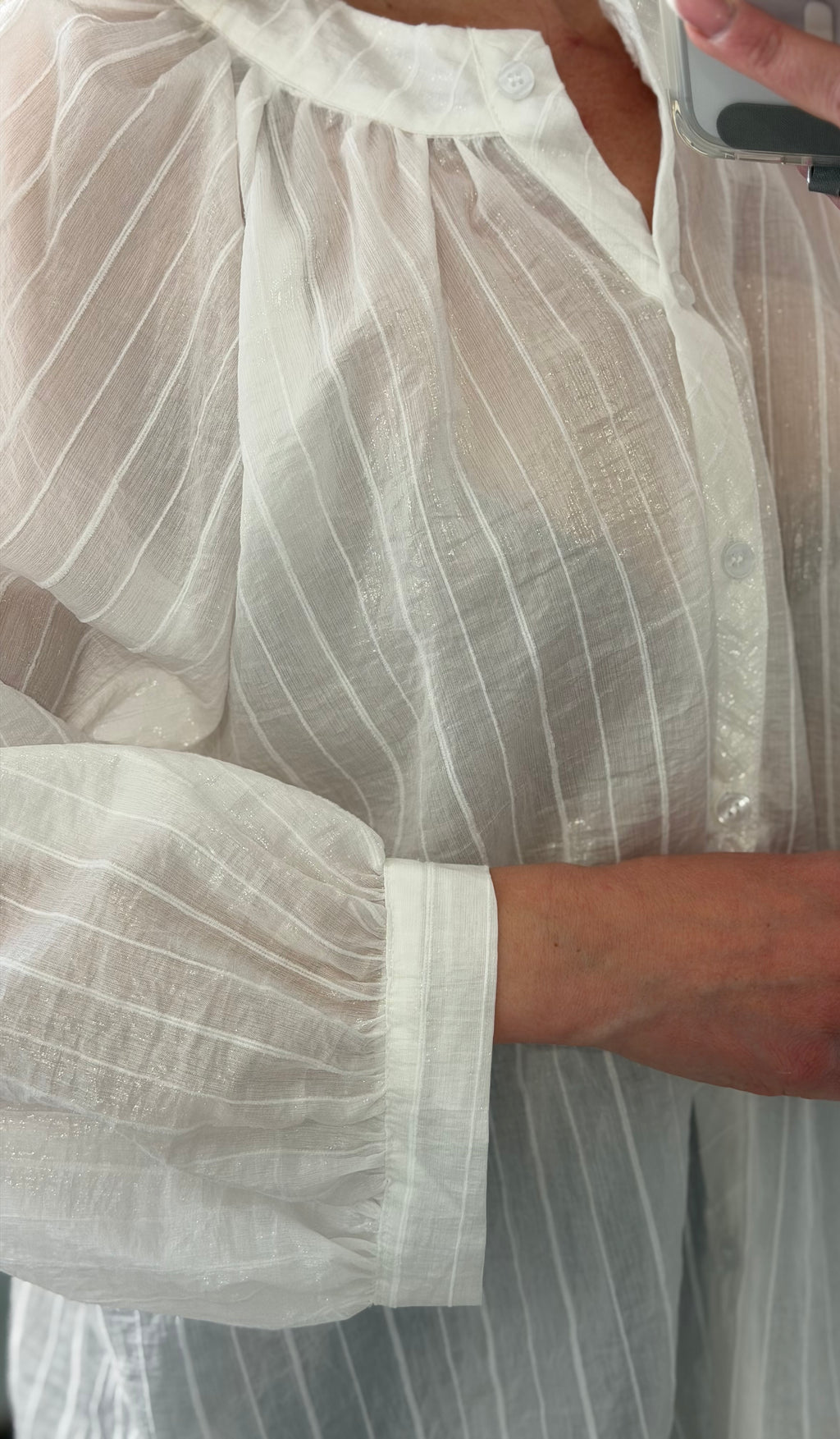 CAMISA FLUIDA RAYAS, BLANCA