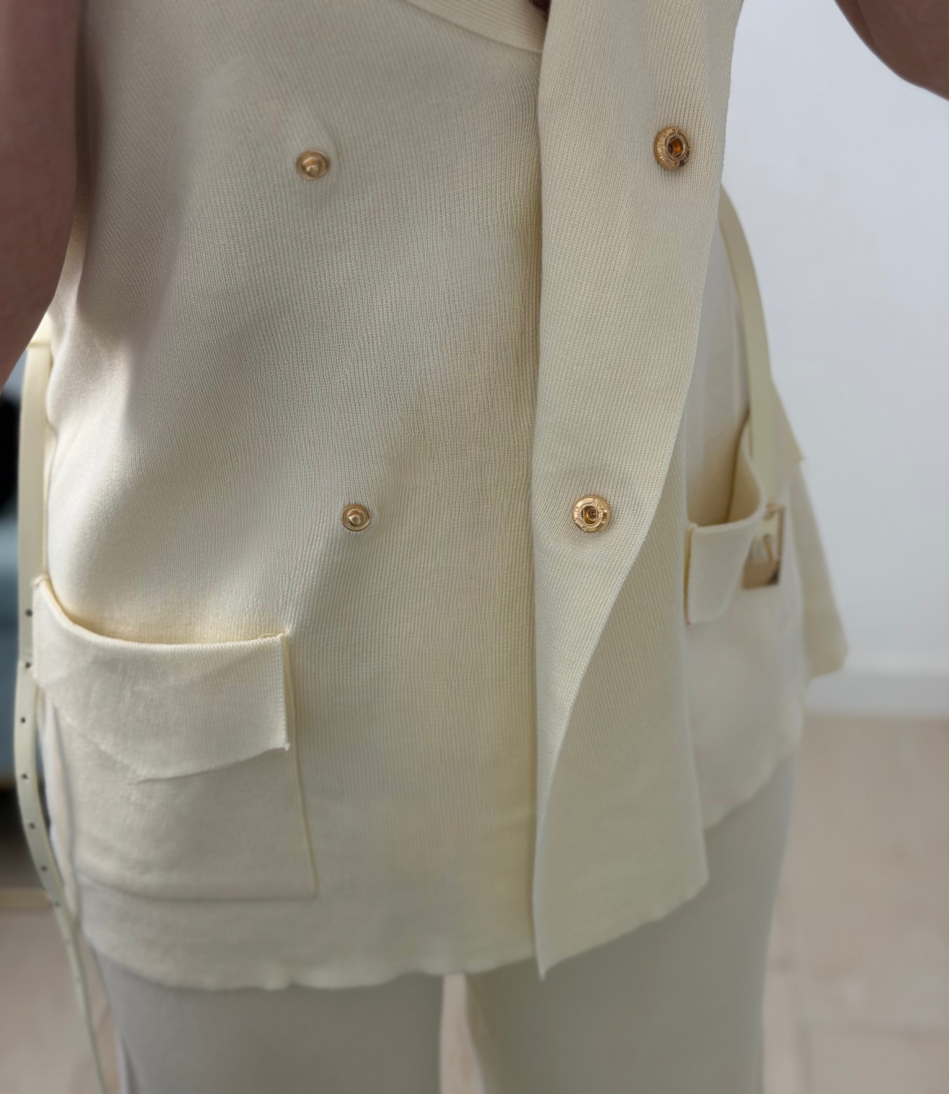 TRAJE DE PUNTO BEIGE/AMARILLO SUAVE