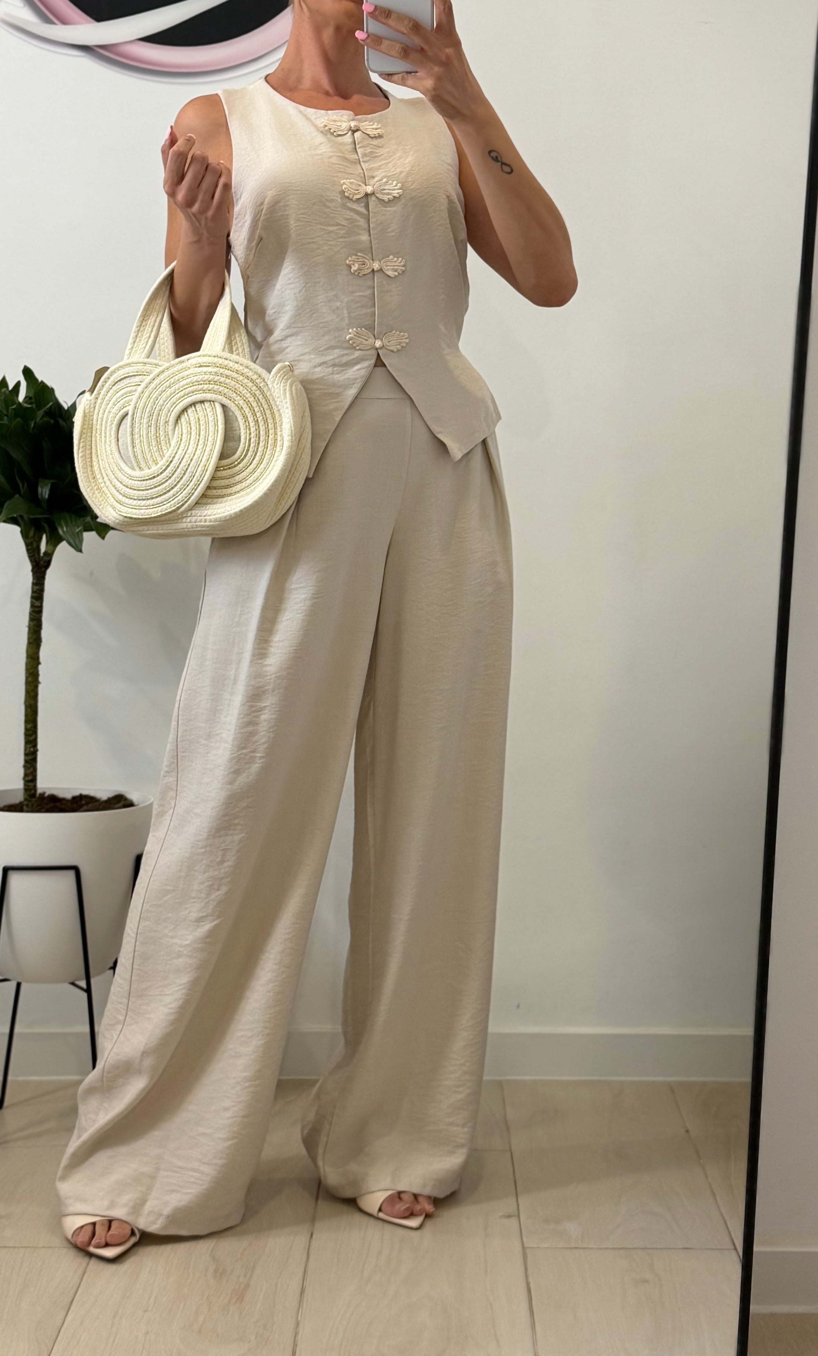 CONJUNTO ASIATICO CREMA