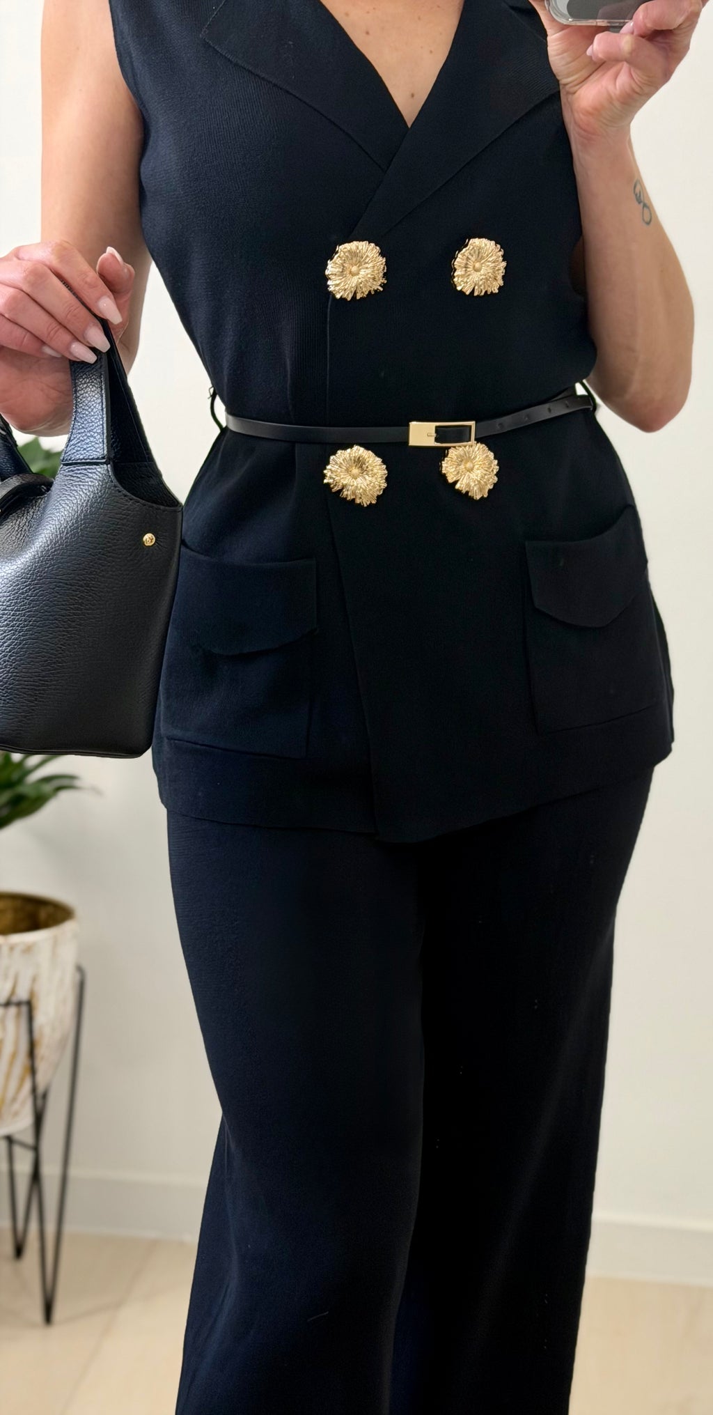 TRAJE DE PUNTO OSCURO