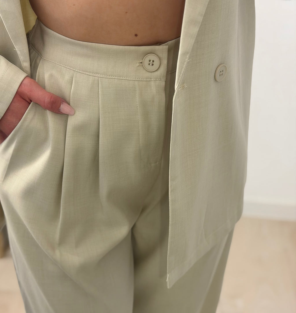 TRAJE DOS PIEZAS, BEIGE