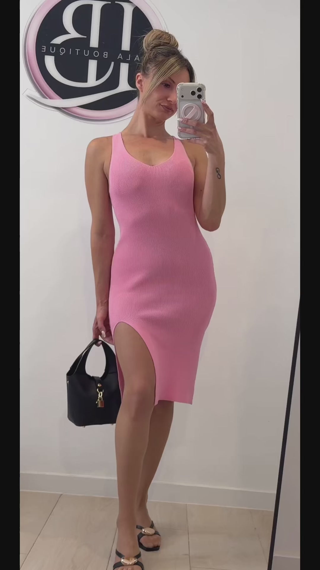 VESTIDO ROSA ENTALLADO